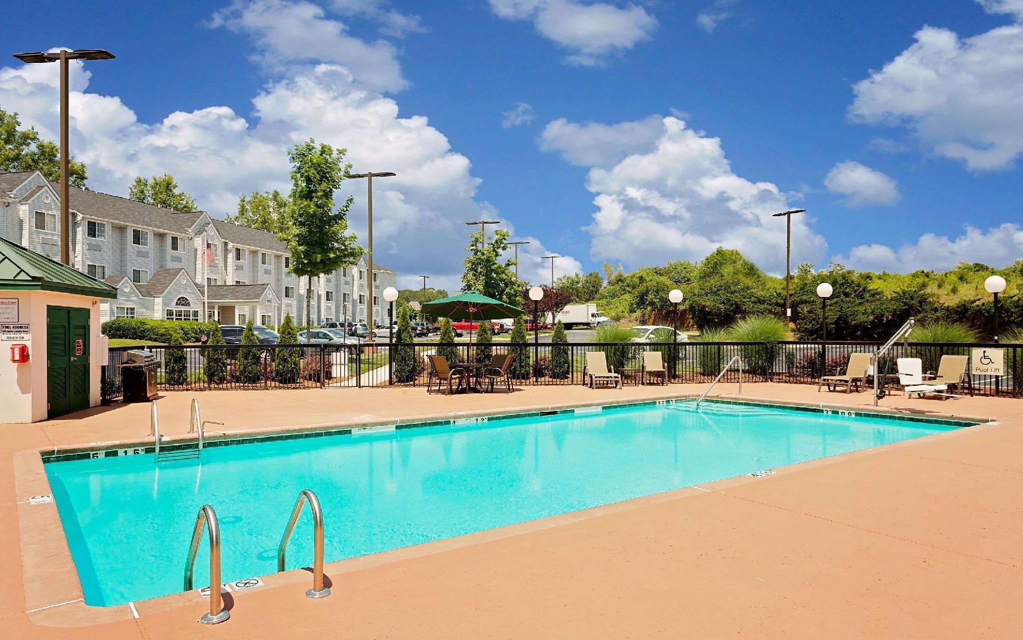 Microtel Inn By Wyndham Winston-Salem Exterior foto